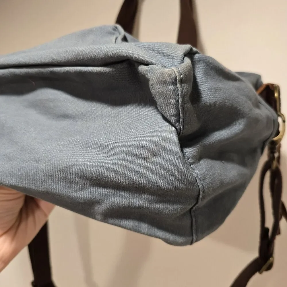 DULUTH TRADING Oil Cloth Business Tote Messenger Bag Travel Work Laptop Blue